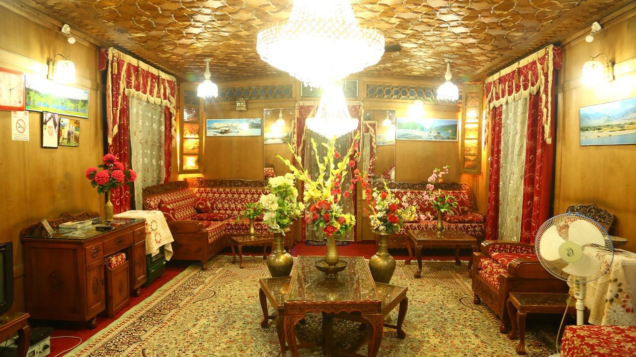 Aziz Palace Group Of Houseboats Srīnagar Eksteriør bilde